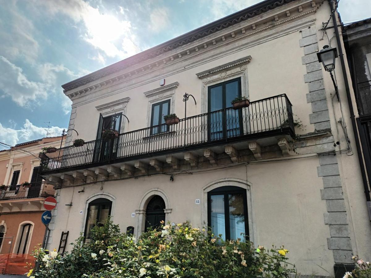 Al Palazzetto Di Apartment